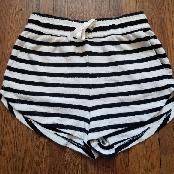 H&M Classic terrycloth Pinup short shorts - Picture 1 of 2